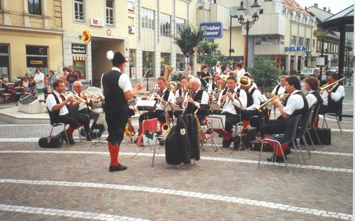 Sparkassaplatz Stockerau Juli 1997